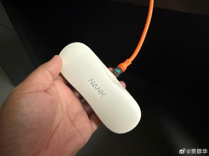 蓝牙耳机充电没有显示什么情况