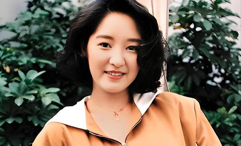 演员李莫愁个人资料截图